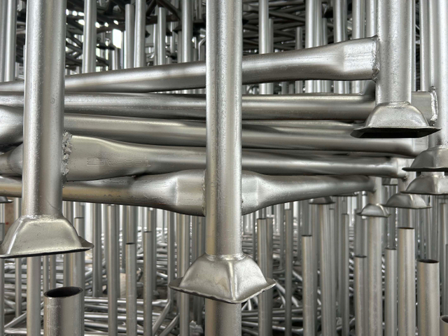 ጋዜጣዊ ብረት ፓነል