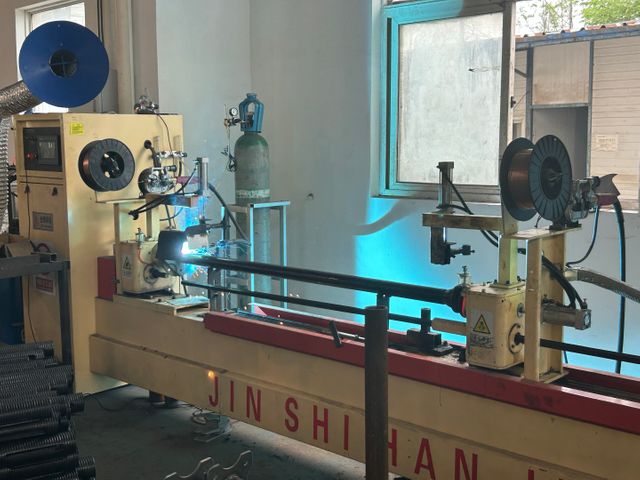 የሚስተካክሉ የመጫኛ ዝርያዎች