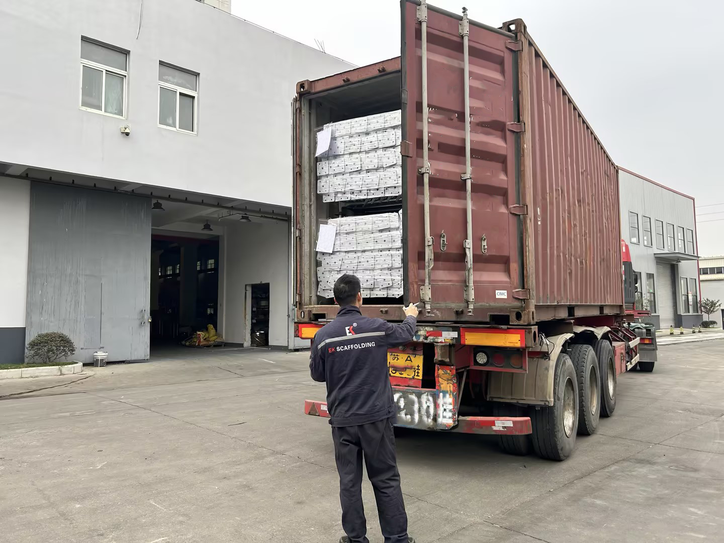 የመሠረት ጃክ ማጓጓዣ