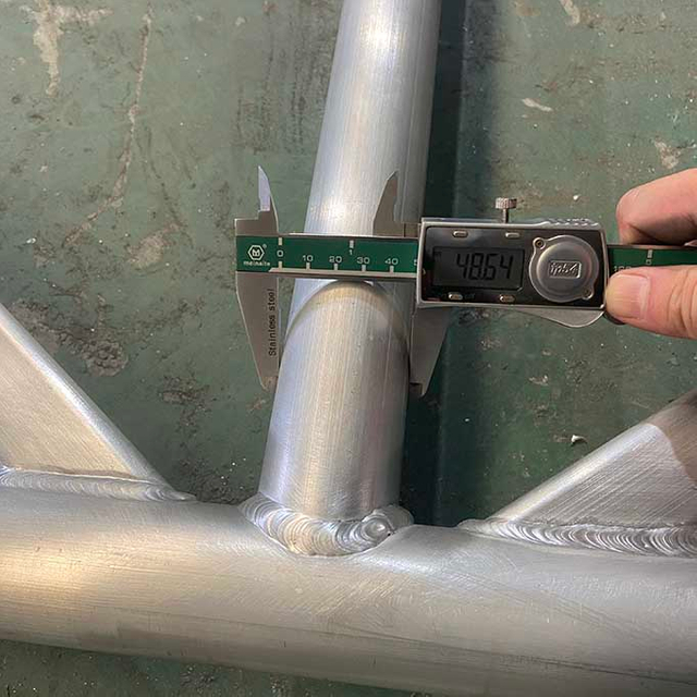 የአልሙኒየም ትራንስፖርት ትሪቶች