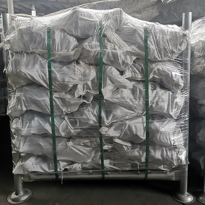 ከአረብ ብረት ቧንቧዎች ጋር የተሸሸገ ቦርሳዎች