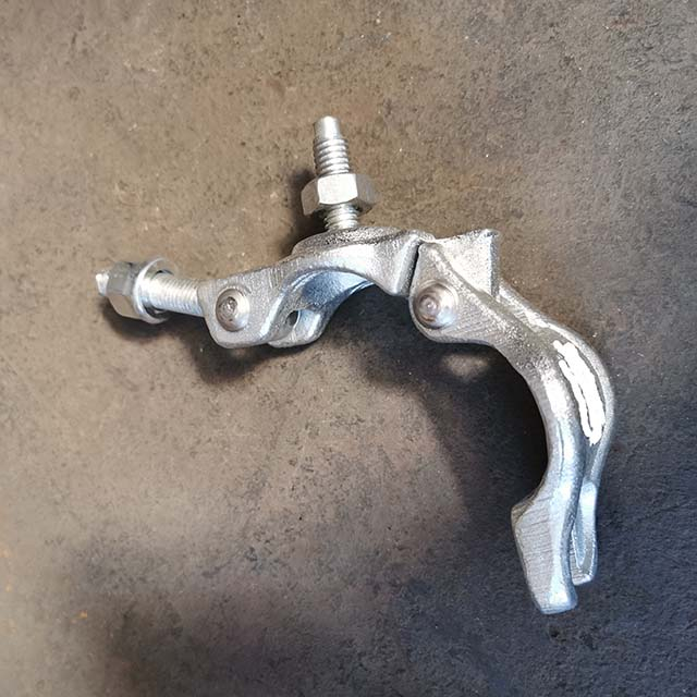 የተዘበራረቀ የአሜሪካ ግማሹ ግማሽ ዲዳ