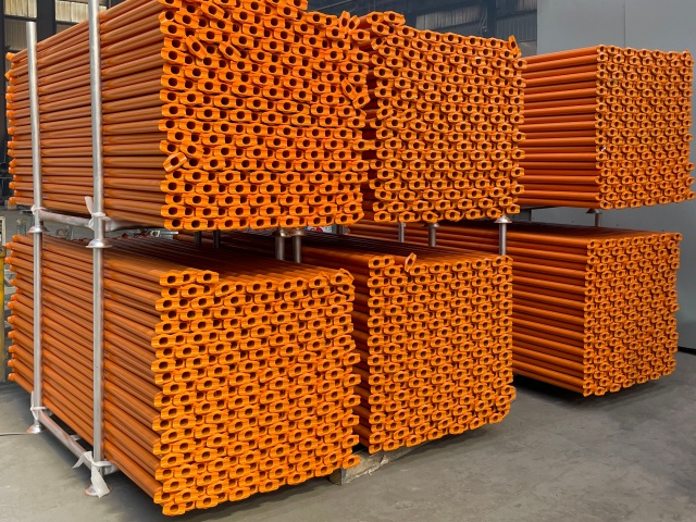 ቀለም የተቀባ የማጭበርክ Skeflod Leadger