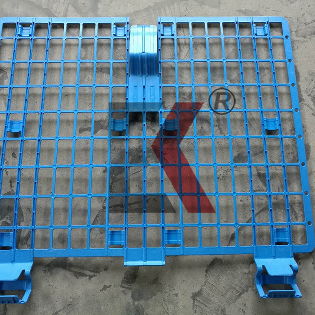 የፀደይ ወቅት የተጫነ ስካድልፊልድ በረንዳ 