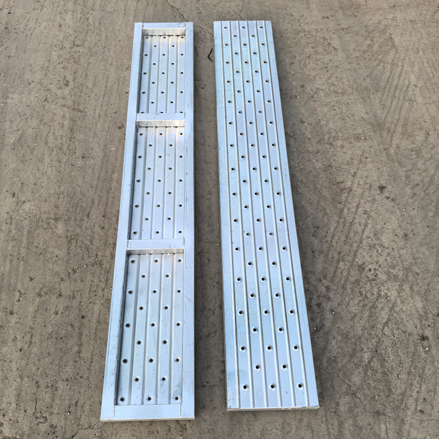 1.5M የተዘጋ ብረት ፕላንክ