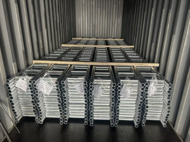 የብረት መሰላል ምሰሶ