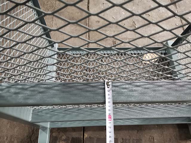 ብረት ፓልሌል 07