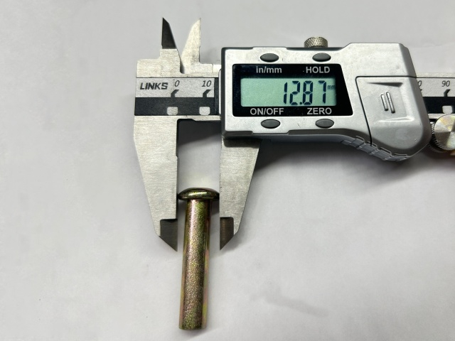 ዩኬ ተጭኖ ስካፎልዲንግ ጥንዶች Rivet መጠን