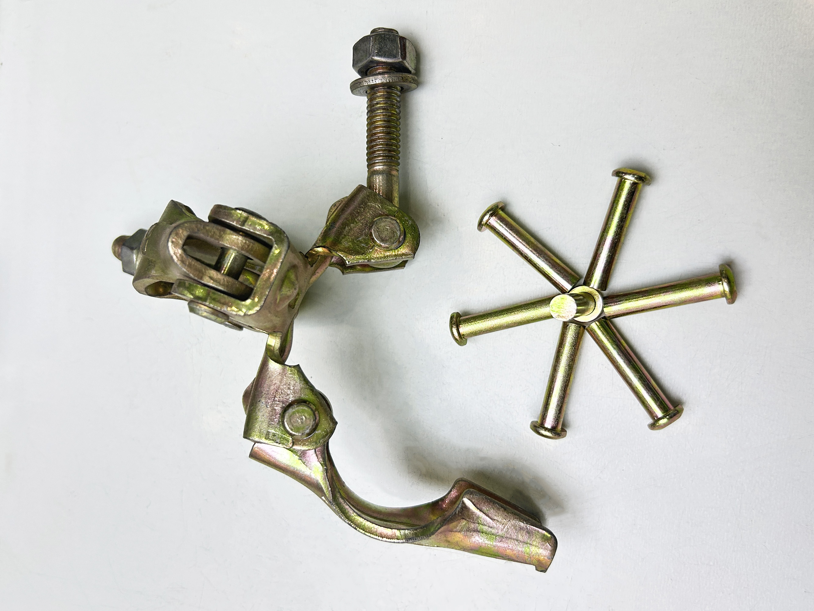 ተጭኖ ድርብ ማያያዣ 