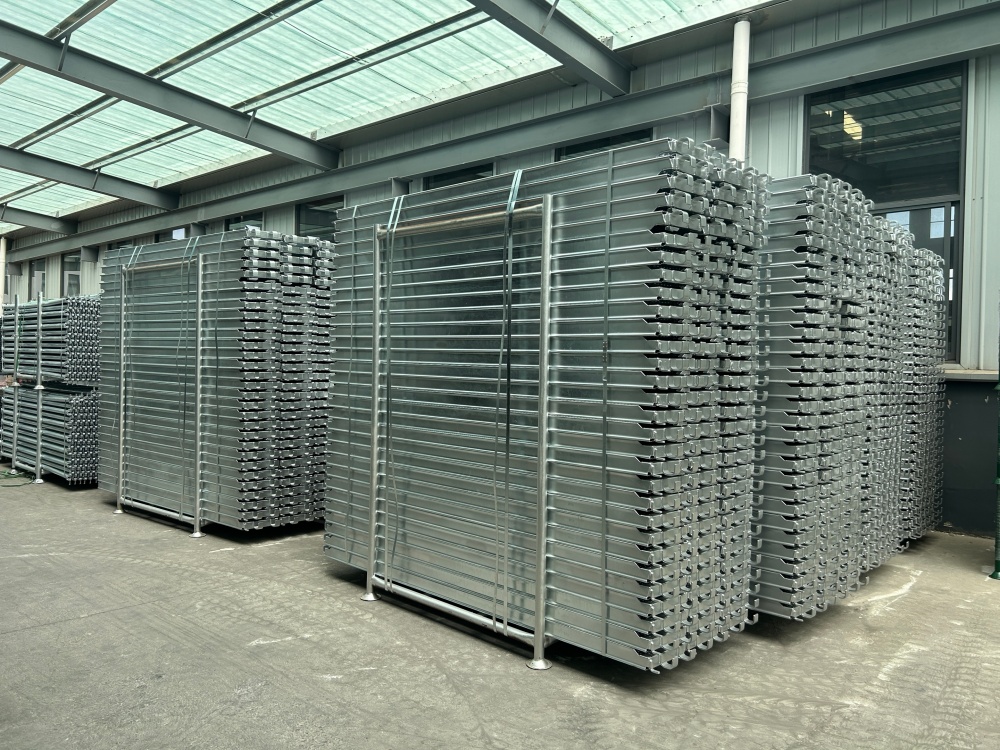 ስካፎልዲንግ ፕላንክ ከ መንጠቆ ጋር