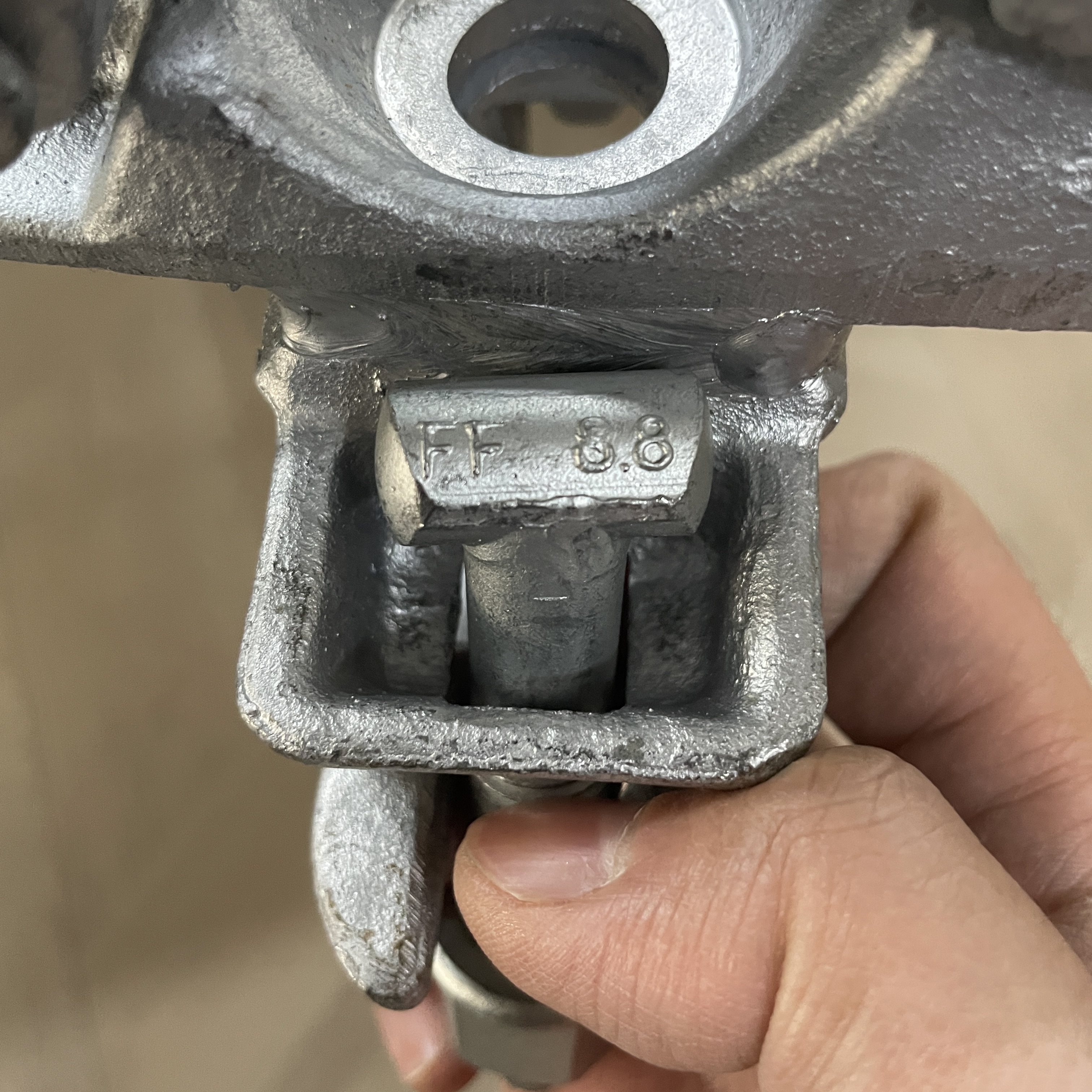 ድርብ ጥንድ 60 X 60 ልዩ ቅርጽ ያለው ስካፎልዲንግ ክላምፕ