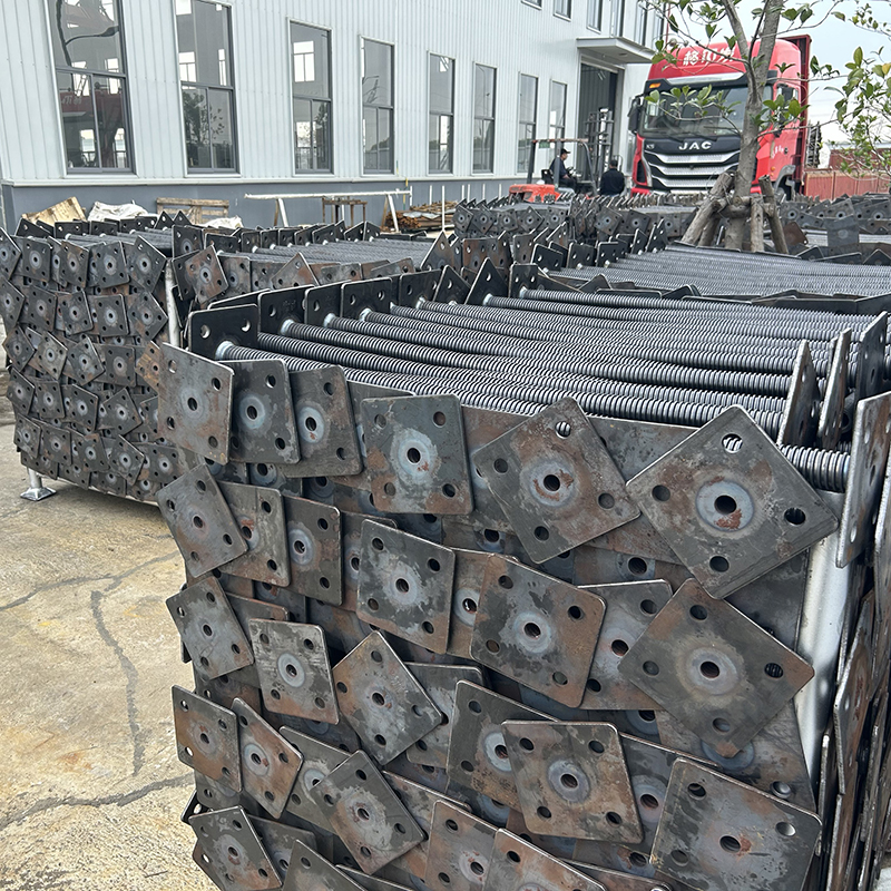 ጥቁር ስካንፊንግ ሊስተካከል የሚችል ጠንካራ የሸክላ ዋሻ ጃክ 