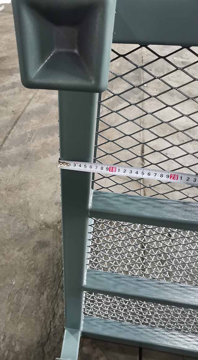 ብረት ፓልሌል 08