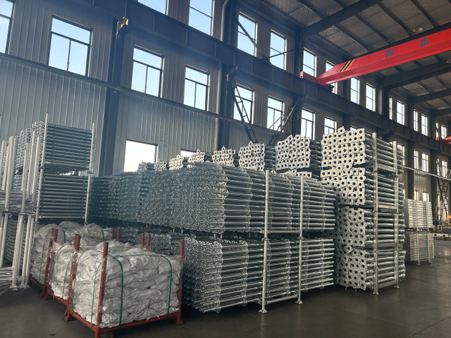 Skylocloclocloclock መደበኛ