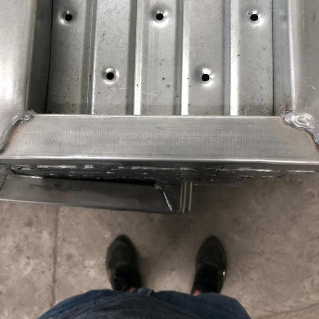 BS1139 የተዘበራረቀ የግርጌ ቀሚስ የመራጫ ሰሌዳዎችን