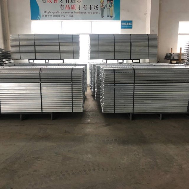 240 ሚሜ ኤች.ሲ.ሲ.ፍ.