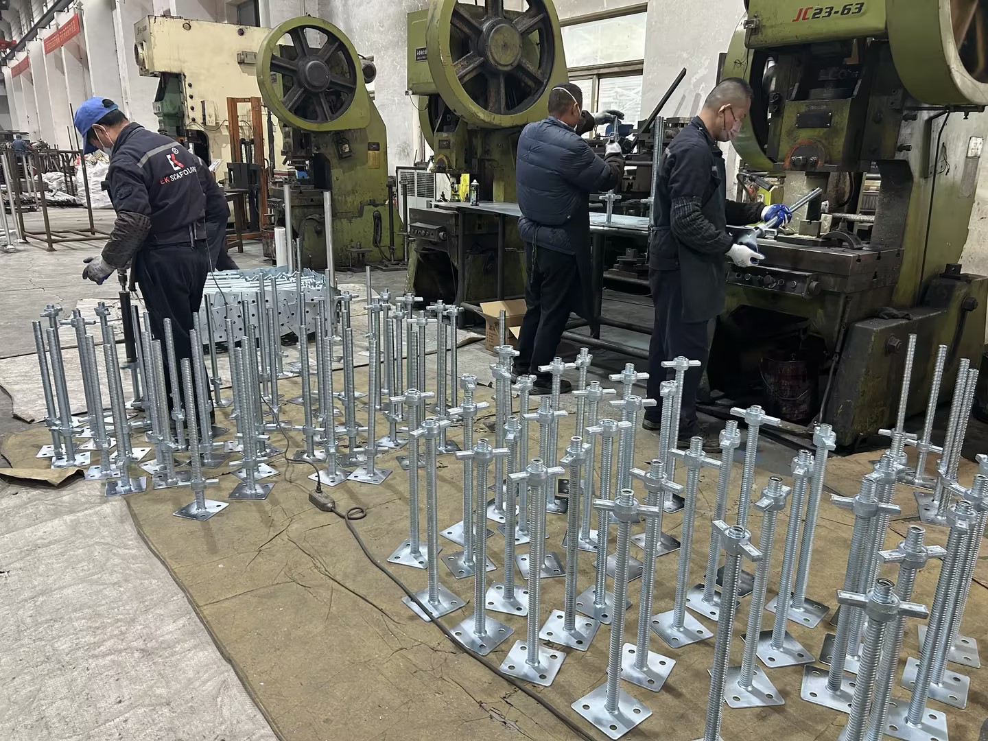 ቤዝ ጃክ መጫኛ 