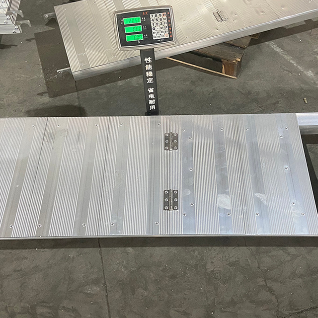 የአሉሚኒየም ደወል የመዳረስ የመዳረሻ መድረክ 1.8m 